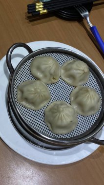 Xiao Long Bao Buharlı Çorba Köfteleri Geleneksel Metal Buharlı Buharlı