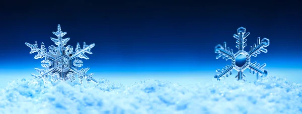 Čirý Krystal Sněhové Vločky Třpytivém Sněhu Koncept Studeného Nebo Zimního — Stock fotografie