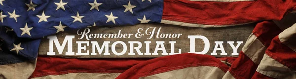 Üzüntülü Yıpranmış Amerikan Bayrağı Abd Anma Günü Için Anma Onur — Stok fotoğraf