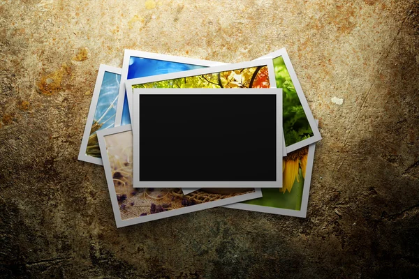 Hromadu barevných fotografií s prázdný rám — Stock fotografie