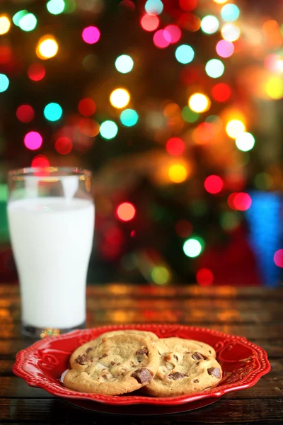 Biscoitos de Natal e leite — Fotografia de Stock