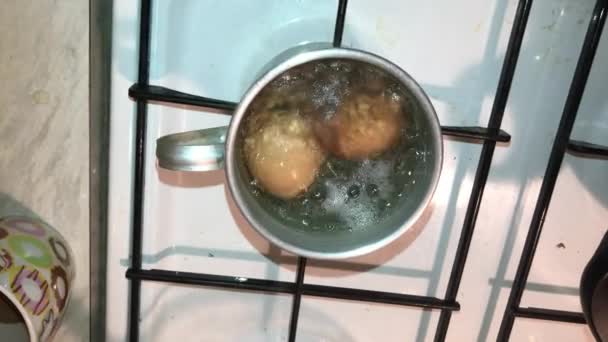 Vide Brucia Acqua Bollente Gas Una Casseruola — Video Stock