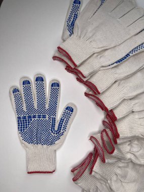 Tamir ve ev işleri için bahçe eldivenleri.