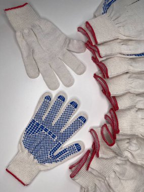 Tamir ve ev işleri için bahçe eldivenleri.