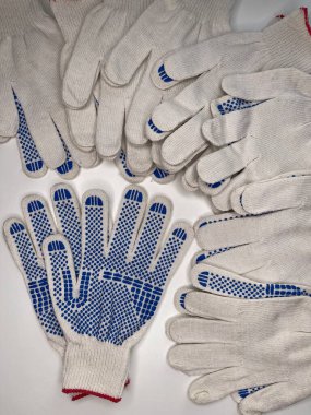 Tamir ve ev işleri için bahçe eldivenleri.