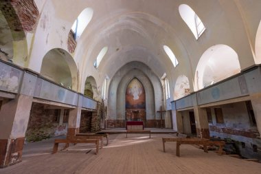 Rusya 'nın Karelia kentindeki Lumivaara' da terk edilmiş Finlandiya Kilisesi.