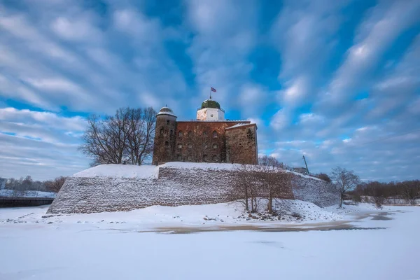 Castelo Cidade Vyborg Inverno Sobre Nuvens Épicas — Fotografia de Stock