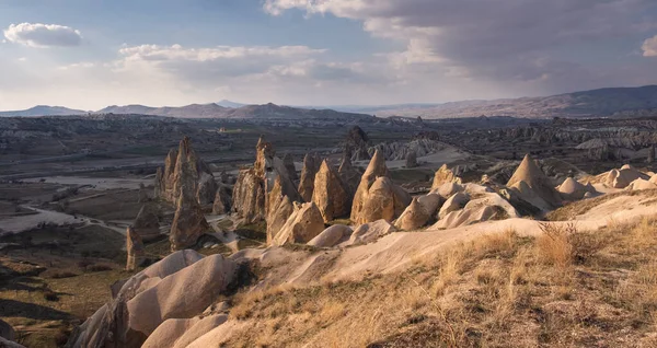 Magical Sunset Valleys Cappadocia Quaint Cliffs Mountains Turkey — Foto de Stock