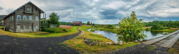 Історичне Село Пиалма Карелії Старими Дерев Яними Будинками Мостом Через — стокове фото