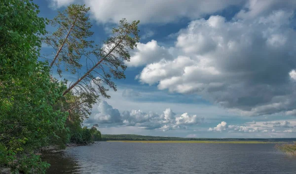 Hermosas Nubes Sobre Norte Del Lago Onega Rusia — Foto de Stock