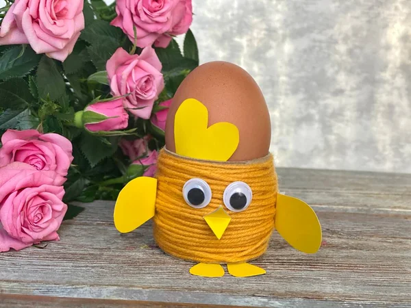 Egg Stand Cute Chicken Children Creative — Stock Photo, Image