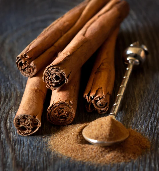 Cinnamon sticks. — Stock Photo, Image