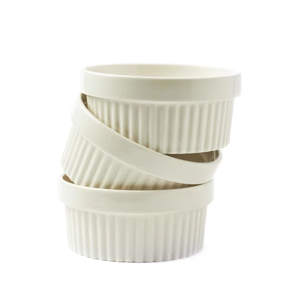 Porcelana soufflé ramekin plato aislado — Foto de Stock