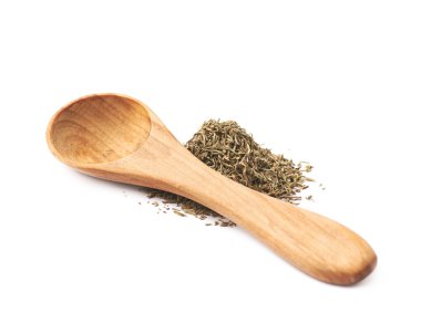 Kaşık kekik yığını üzerinde