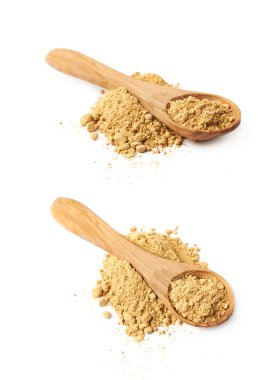 İzole kuru zencefil toz yığını