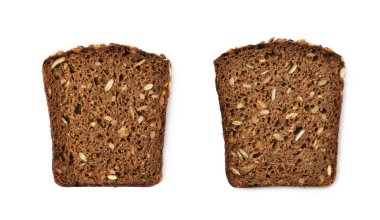 İzole siyah ekmek dilimi