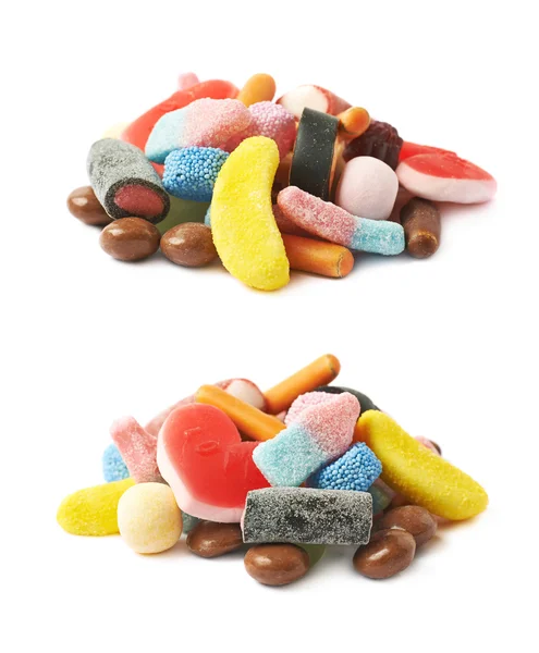 Haufen von mehreren verschiedenen Bonbons isoliert — Stockfoto
