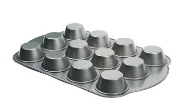 Metal muffin pan izole
