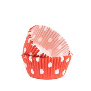 Kırmızı puantiyeli cupcake fincan izole