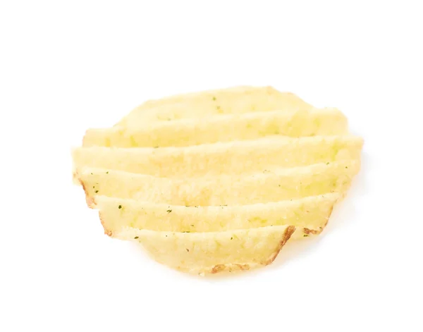 Enkele aardappelchips scherpe geïsoleerd — Stockfoto