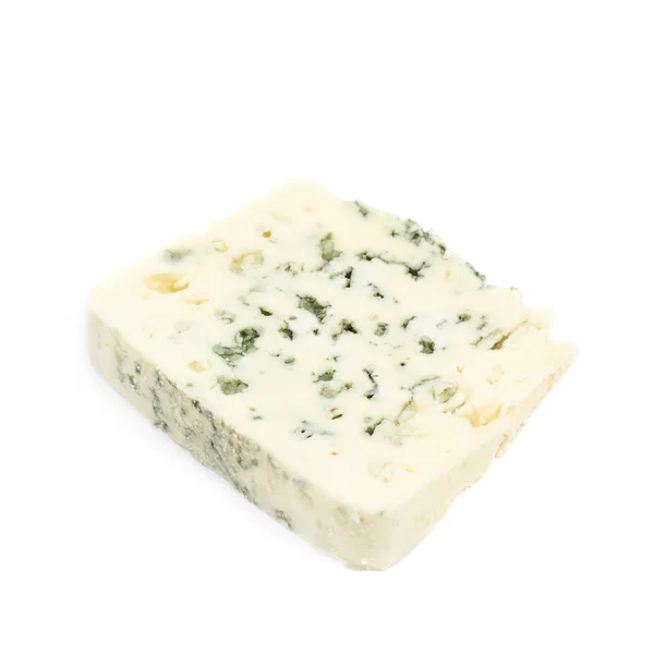 Rebanada de un queso roquefort azul aislado — Foto de Stock