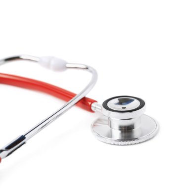 İzole kırmızı sağlık stetoskop