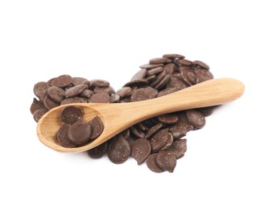 Çikolata parçaları izole