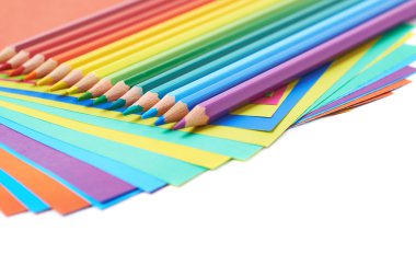 Renkli kağıt yaprak yığını