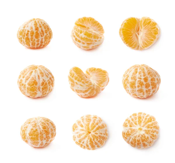 Geschälte Mandarine isoliert — Stockfoto