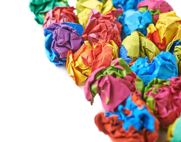 Montón de bolas de papel desmenuzado de colores — Foto de Stock