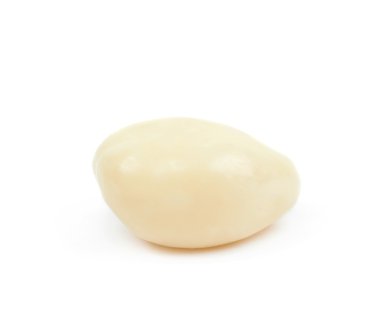 Beyaz çikolata şeker topu izole