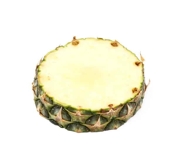 Keresztmetszet ananász szelet elszigetelt — Stock Fotó