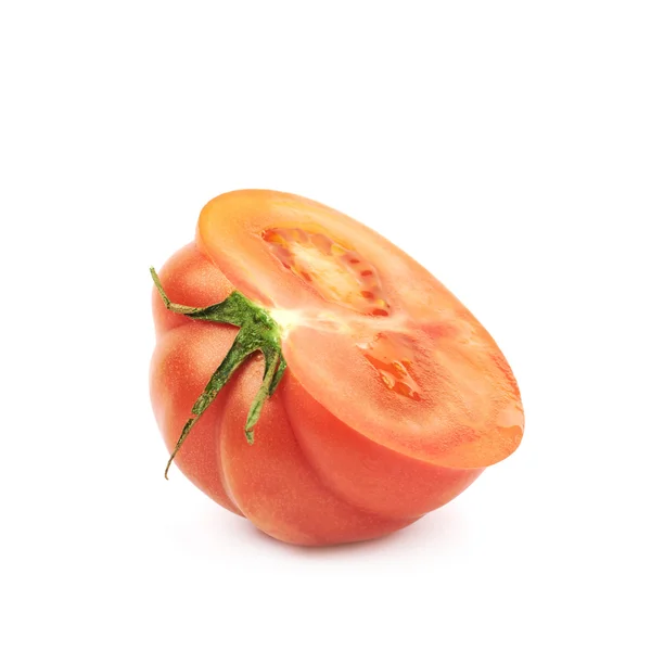 Tomate de boeuf rouge mûre isolée — Photo