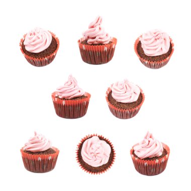 Çikolata muffin pembe krema izole ile