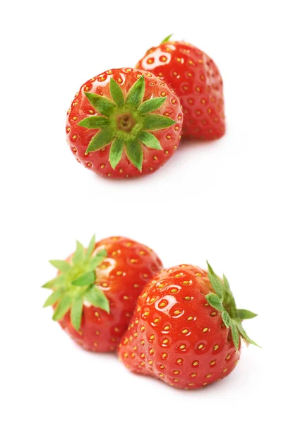 Pair of red strawberries isolated — Stock Photo, Image