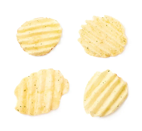 Jeden ziemniak chip ostry na białym tle — Zdjęcie stockowe