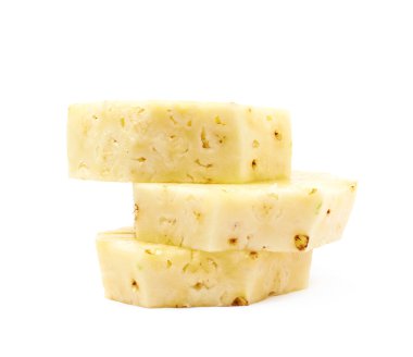 Ananas dilimleri izole yığını
