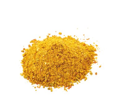 Toz köri baharatı izole yığını