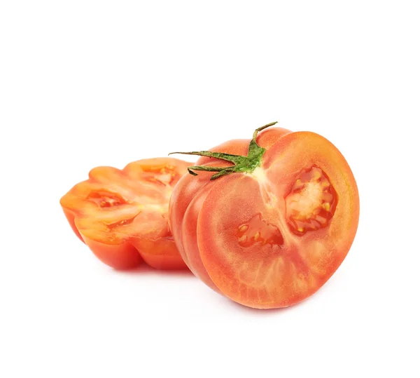Tomate de res rojo maduro aislado —  Fotos de Stock