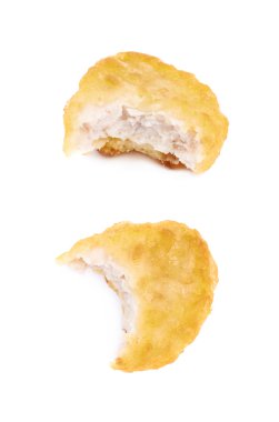 Ekmekli Tavuk nugget kompozisyon izole