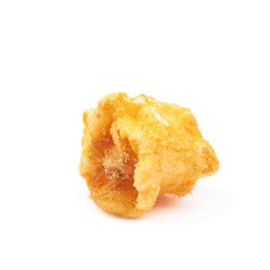 İzole tek patlamış mısır pul