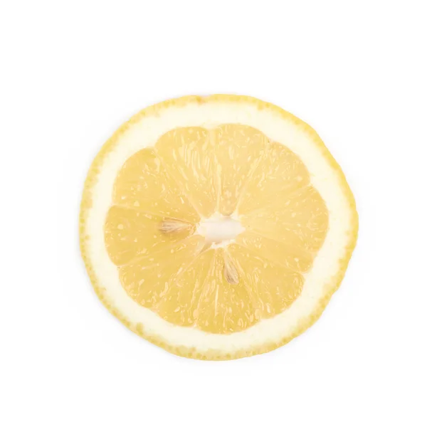 分離されたレモンの 1 つのスライス — ストック写真