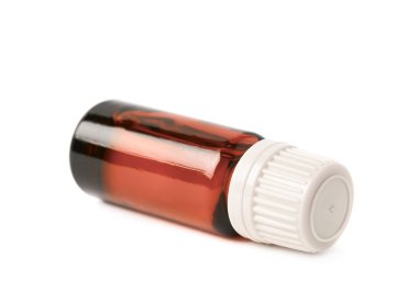 İzole küçük şişe şişeyi