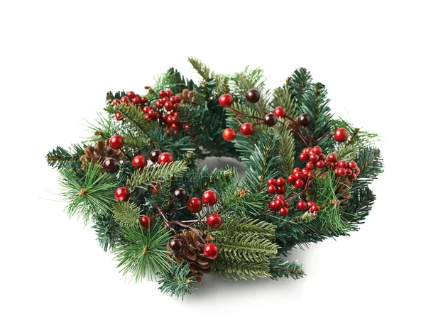 Couronne de sapin de Noël isolée — Photo