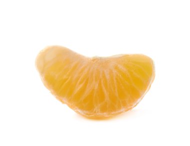 İzole tek mandalina dilimi