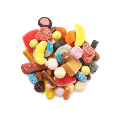 Birden çok farklı şekerler izole yığını