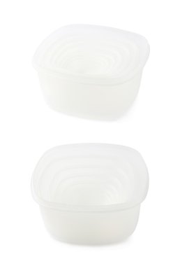 İzole plastik saklama kapları yığını