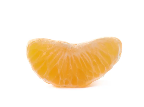 Tranche de mandarine isolée — Photo