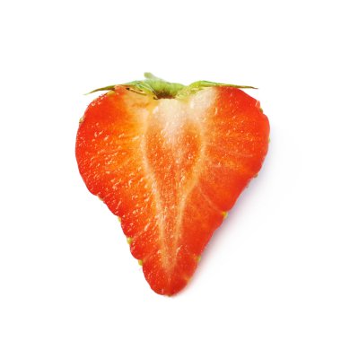 Tek olgun kırmızı çilek izole