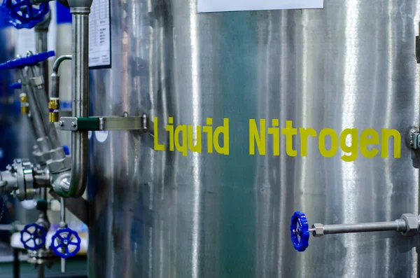 Serbatoio Industriale Con Stoccaggio Azoto Liquido — Foto Stock
